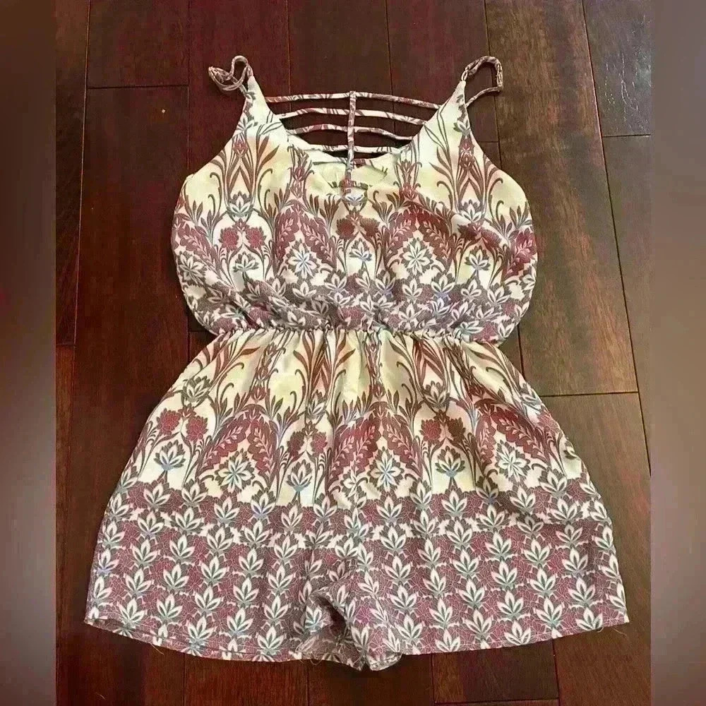 My Story Women's Cream/Blue/Red Boho Pattern Summer V-Neck Romper Size M - Picture 3 of 7
